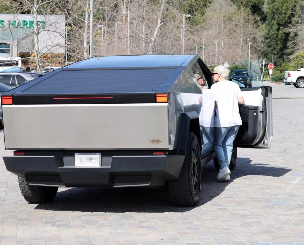 Tesla Cybertruck