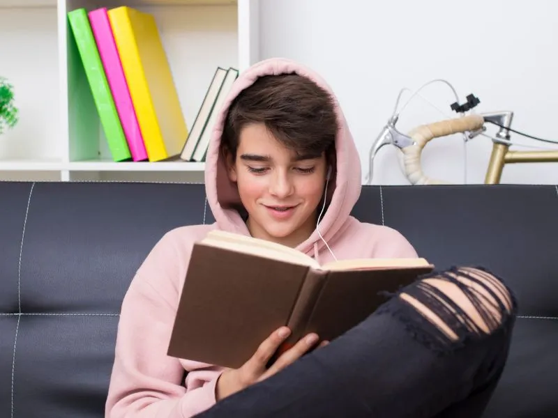 Gyermekkönyvek 14 éven felülieknek