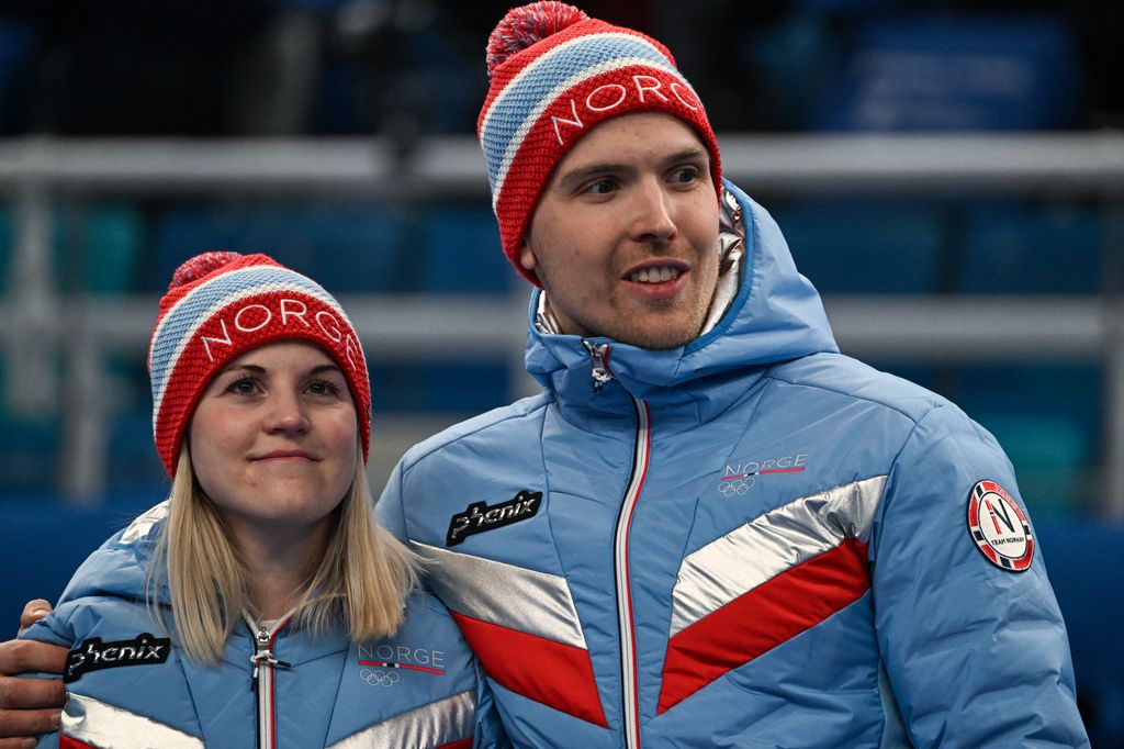 Magnus Nedregotten és Kristin Skaslien válogatott curlingezők. A norvég olimpikonok már 2011 óta egy párt alkotnak és 2012 óta a pályán is egy csapatot alkotnak. Hét éves házasságuk alatt már két érmet szereztek együtt.