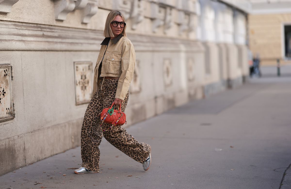 A tavasz egyik alapdarabja a kényelmes és trendi sneaker. 