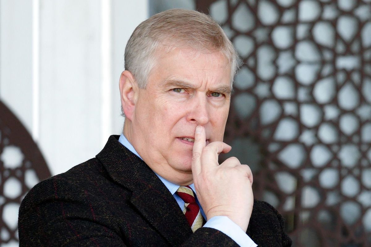 Andrew Mountbatten-Windsor 11 órát töltött őrizetben az aylshami rendőrőrsön Norfolkban