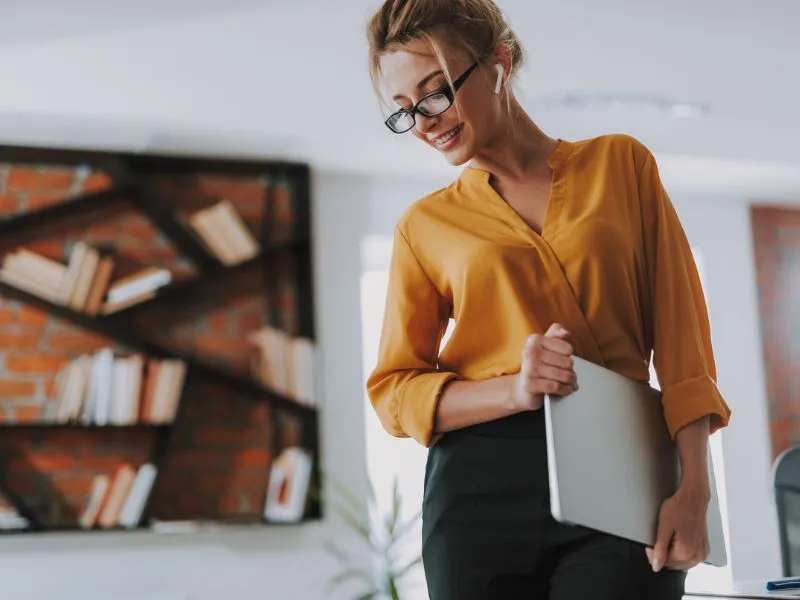 Nyári dress code a munkahelyen, öltözz stílusosan