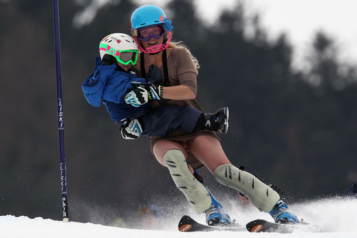 LIENZ, AUSTRIA - DECEMBER 29: (FRANCE OUT) Sarah Schleper of the USA in action during the Audi FIS Alpine Ski World Cup Women's Slalom on December 29, 2011 in Lienz, Austria. (Photo by Christophe Pallot/Agence Zoom/Getty Images)