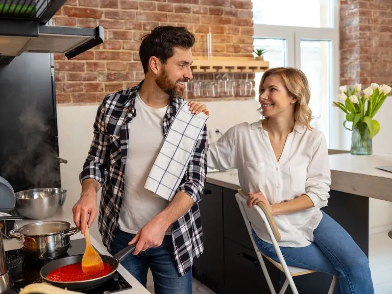 A szeretetnyelvek változása természetes része minden párkapcsolat fejlődésének.