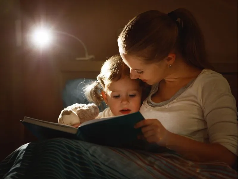 Hogyan válhat egy gyerek erős olvasóvá