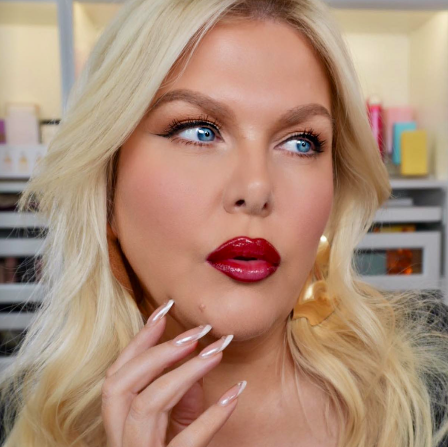 Ellen, ausztrál sminkes és randiguru, aki 214 emberrel randizott.