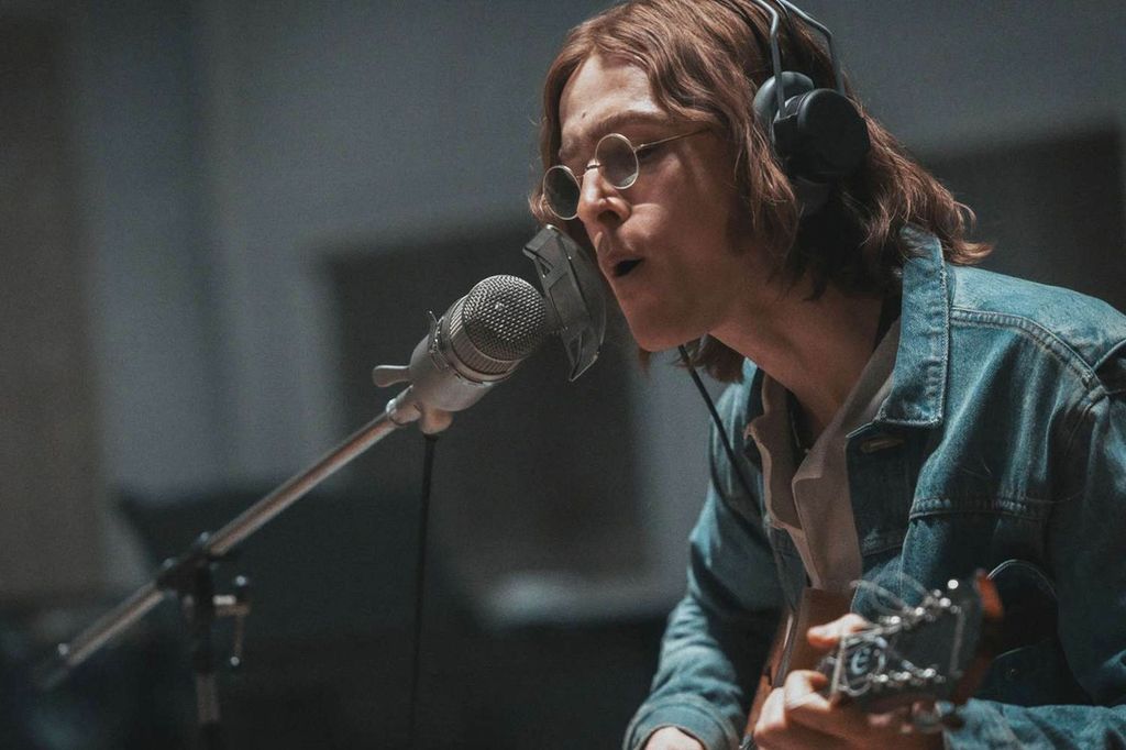 Harris Dickinson - John Lennon