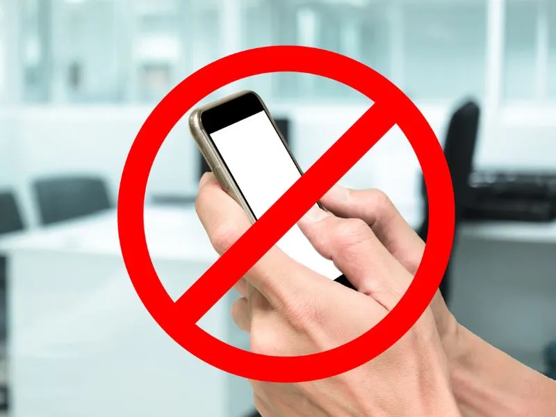 Fedezd fel a börtönhotelek új, csendes világát.