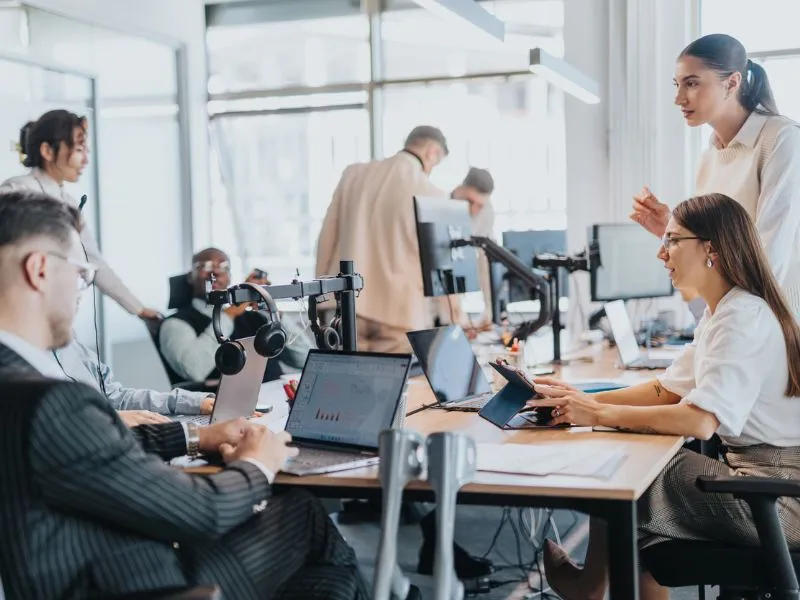 Mi rejlik a „busy culture” mögött?