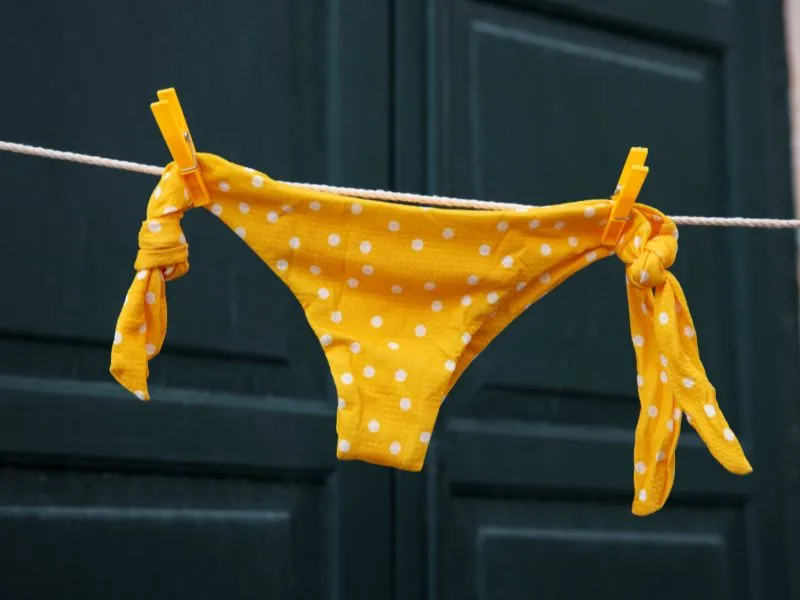 Nyári fertőzések megelőzése: strandolás után mindig cserélj száraz fürdőruhára