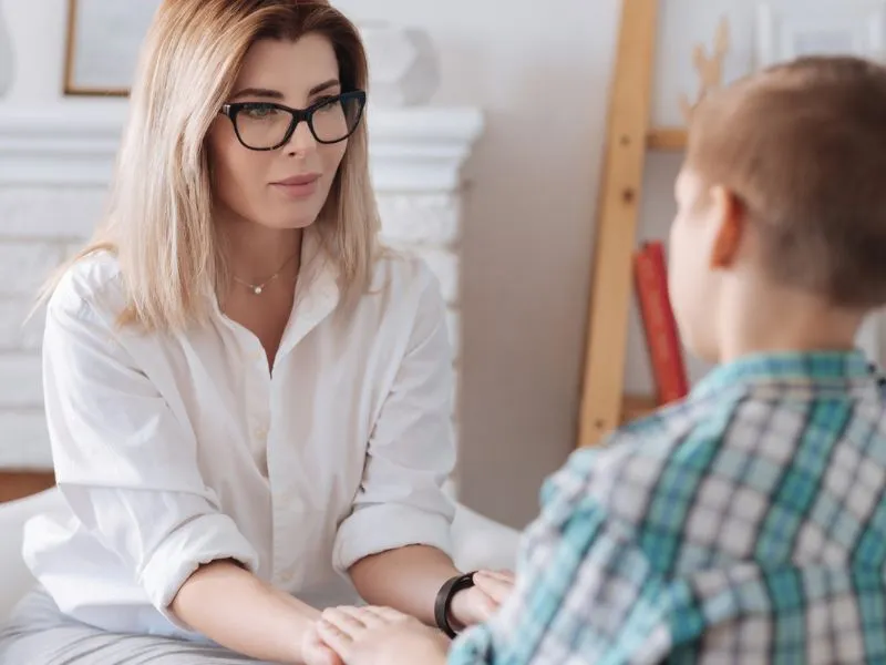 A gyerekpszichológus egy olyan szakember, aki segít megérteni a gyermek viselkedése mögött meghúzódó érzéseket