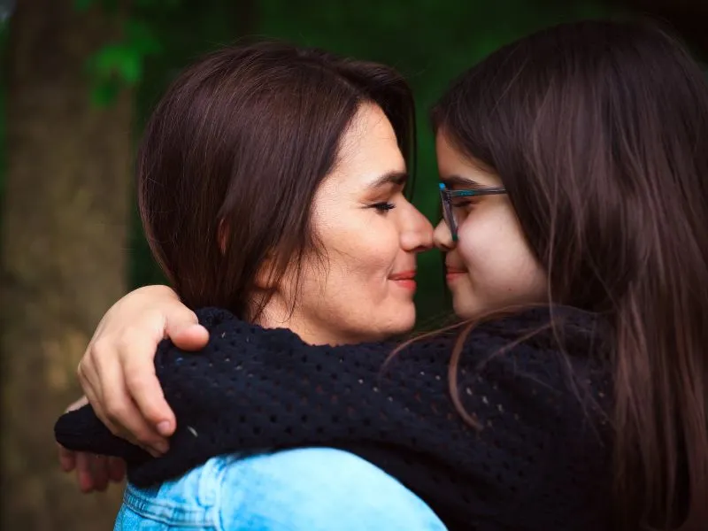 A dongaláb egy ritka betegség, Drávucz Rita kislánya, Flóra kétoldali dongalábbal született