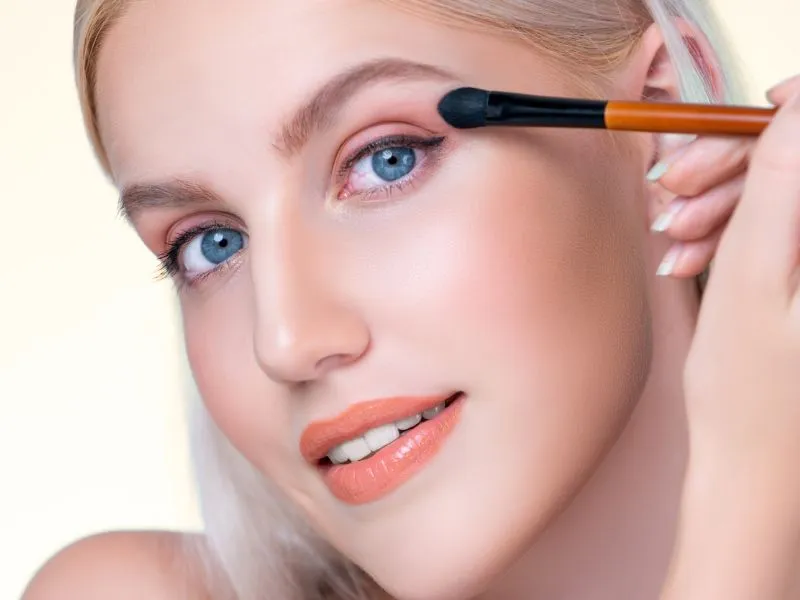 Színek, amiktől ragyogni fogsz: sminktippek színtípus szerint