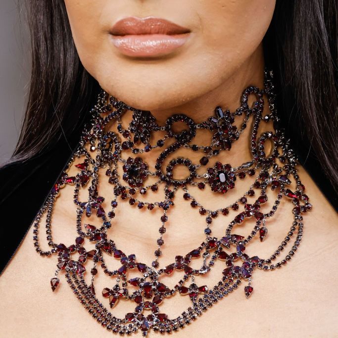 gótikus choker, esküvői divat