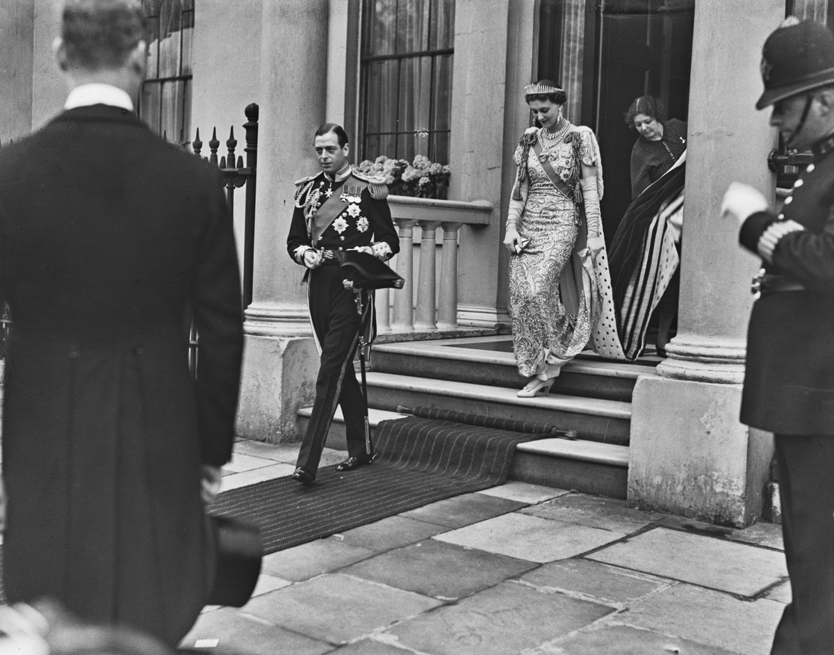 Marina görög hercegnő a koronázásra menet