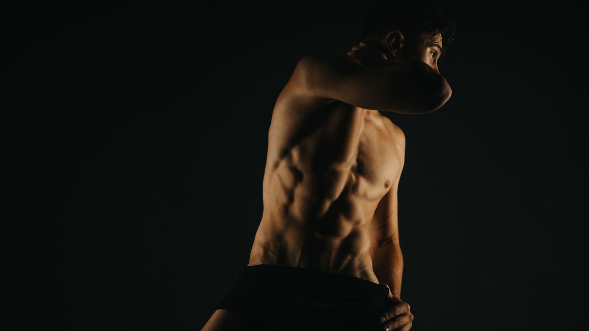 sztárok fehérneműben egy szexi modell pózol a kamerának