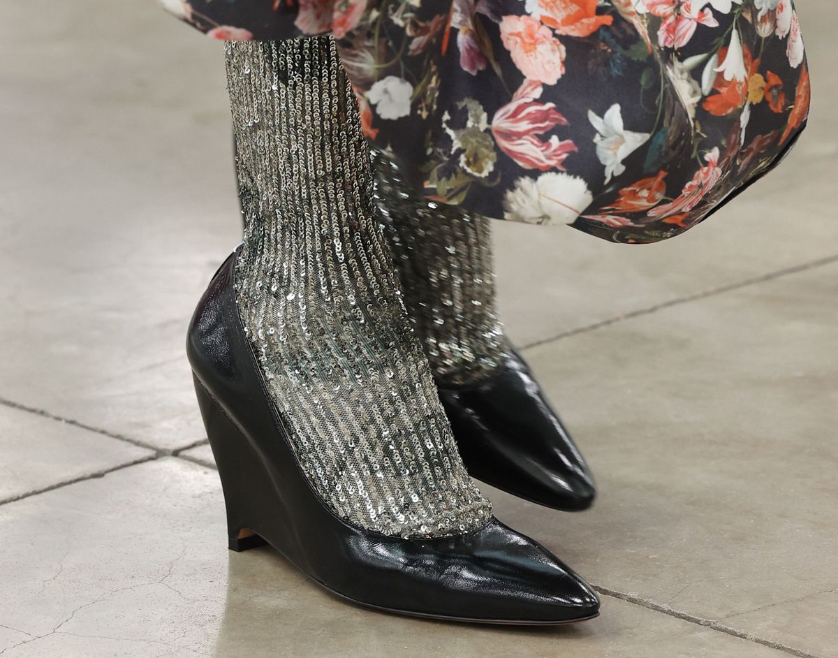 Az új tavaszi cipőtrend már a párizsi divathéten is megjelent.