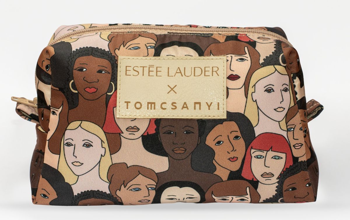 Egyedi és limitált szériás Estée Lauder x TOMCSANYI neszesszer.