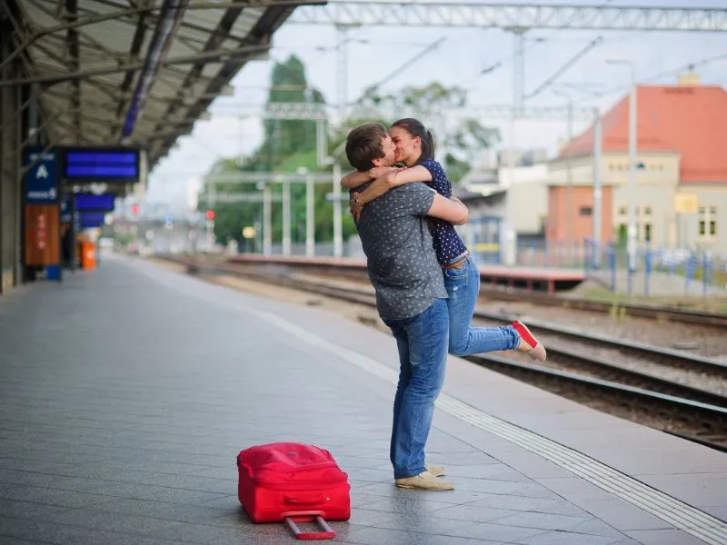 Távkapcsolat nyáron: a túlélő kalauz, amit mindenkinek ismernie kell