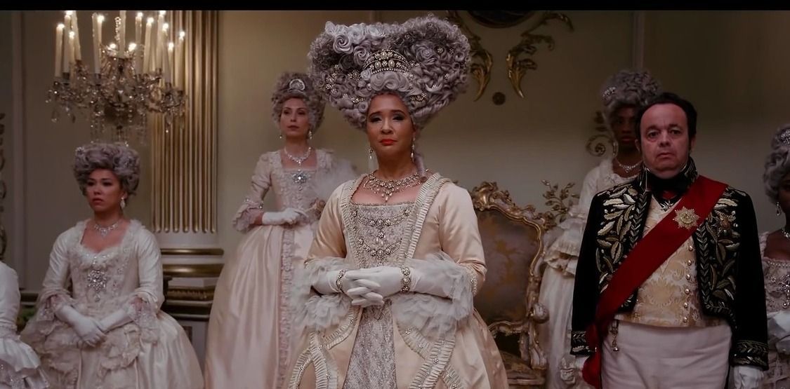 Sarolta királyné extravagáns parókája