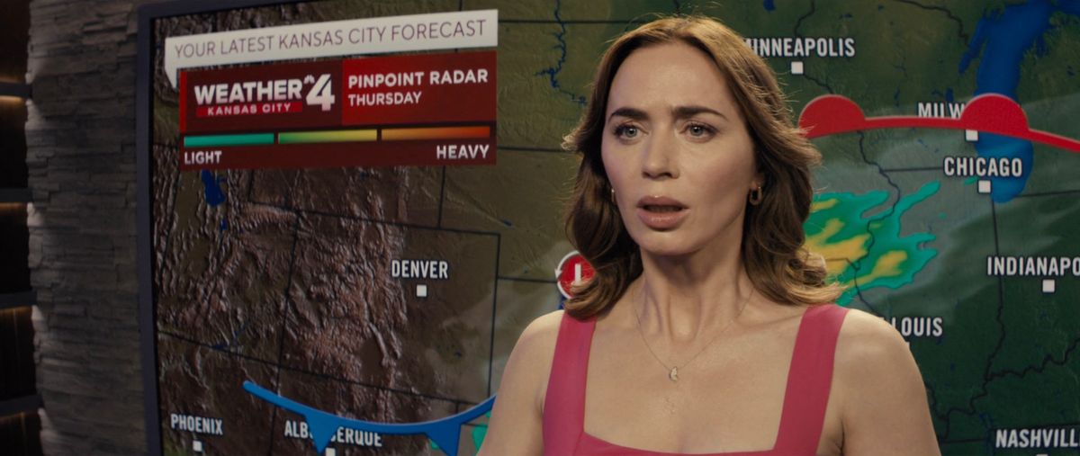 Emily Blunt A leleplezés napja előzetesében. 