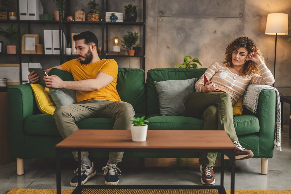 Hogyan lehet leküzdeni a társas magányt és újra közel kerülni a párunkhoz?