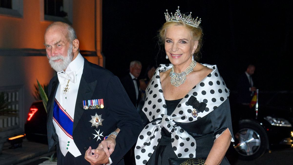 A beszámolók szerint Kenti Mihály hercegné a sztrók miatt már nem képes felkelni az ágyból.