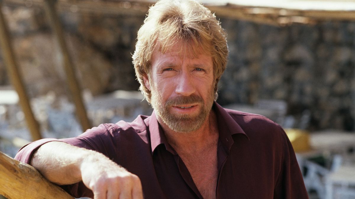 86 évesen elhunyt Chuck Norris világhírű filmsztár és harcművész