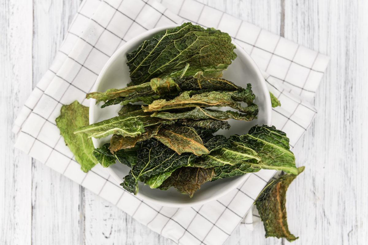 karfiol leveléből készült diétás chips