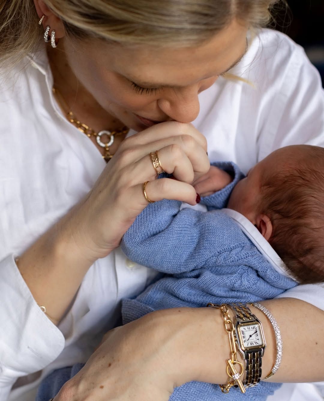 Chelsy Davy háromgyermekes anyuka lett