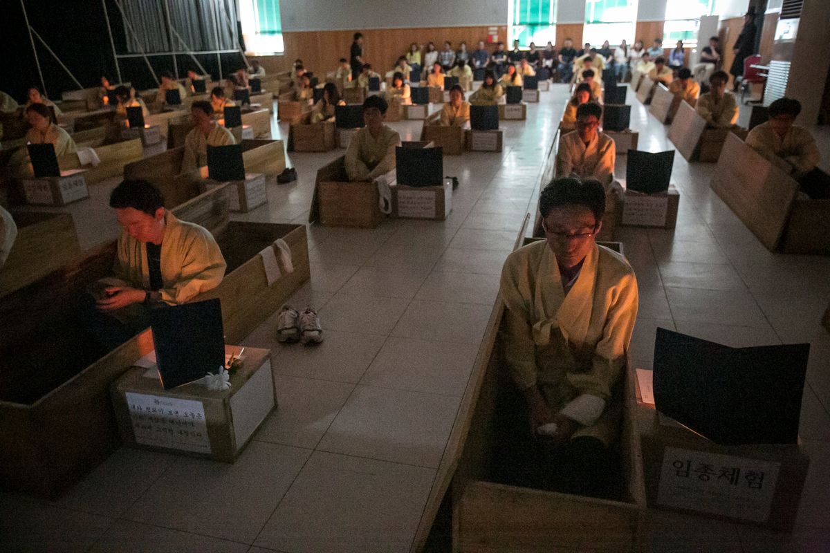 Dél-Koreában is terjedőben van a koprosós meditáció trendje.