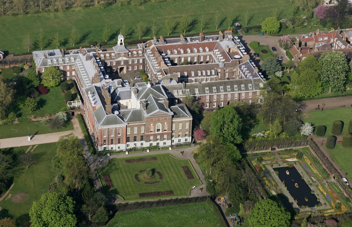 LONDON - APRIL 20: Kensington Palace in Hyde Park in the centre of London, England. (Photo by Mike Hewitt/Getty Images)