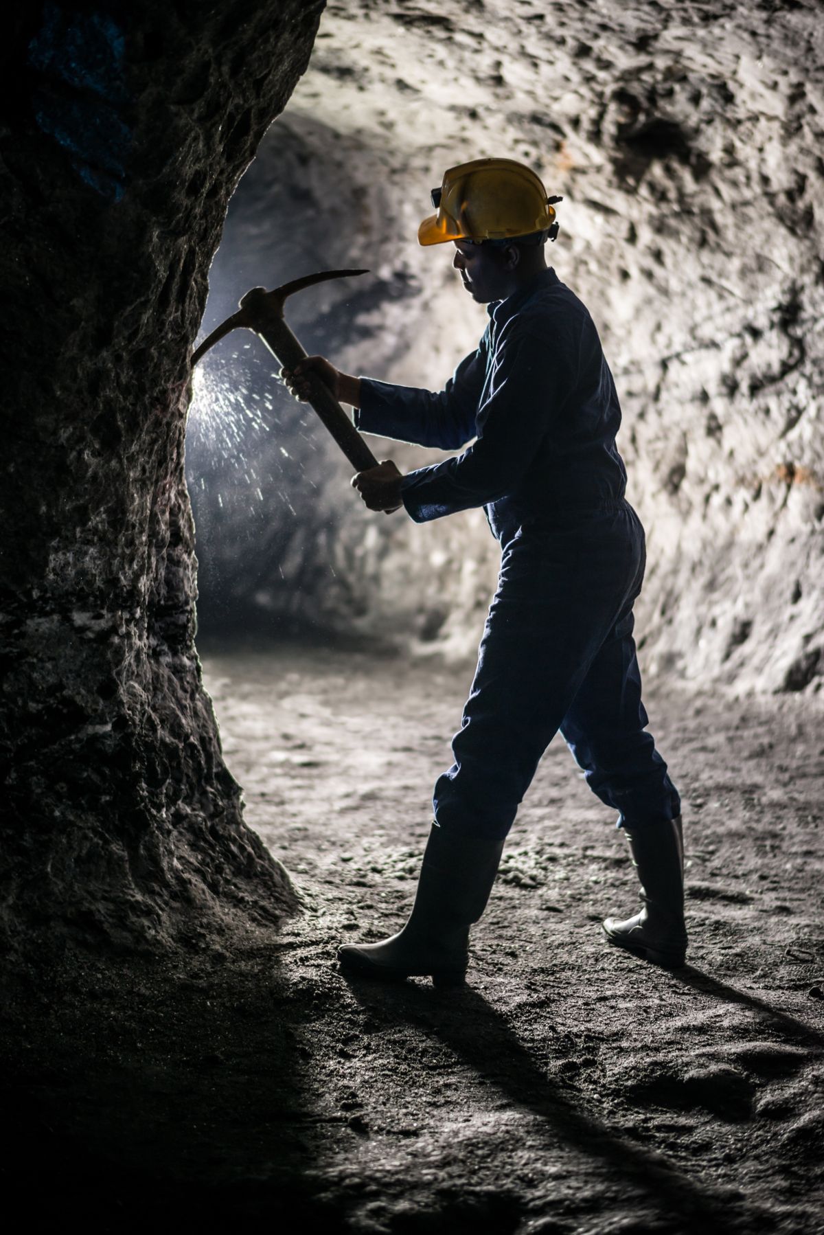 Magas fizetés és magas kockázat, a világ egyik legveszélyesebb munkája a bányászoké