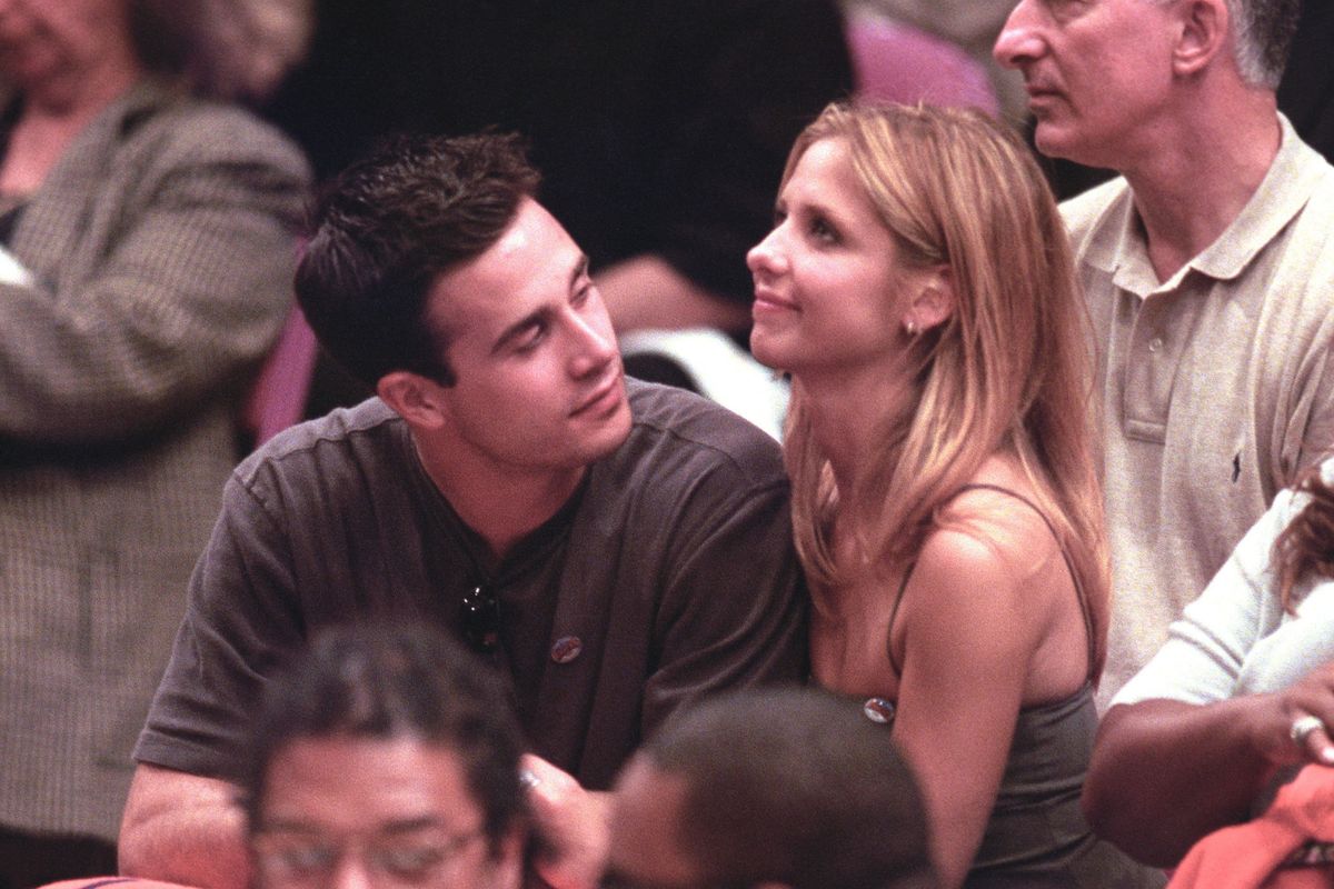 Freddie Prinze Jr. és Sarah Michelle Gellar 2000-ben
