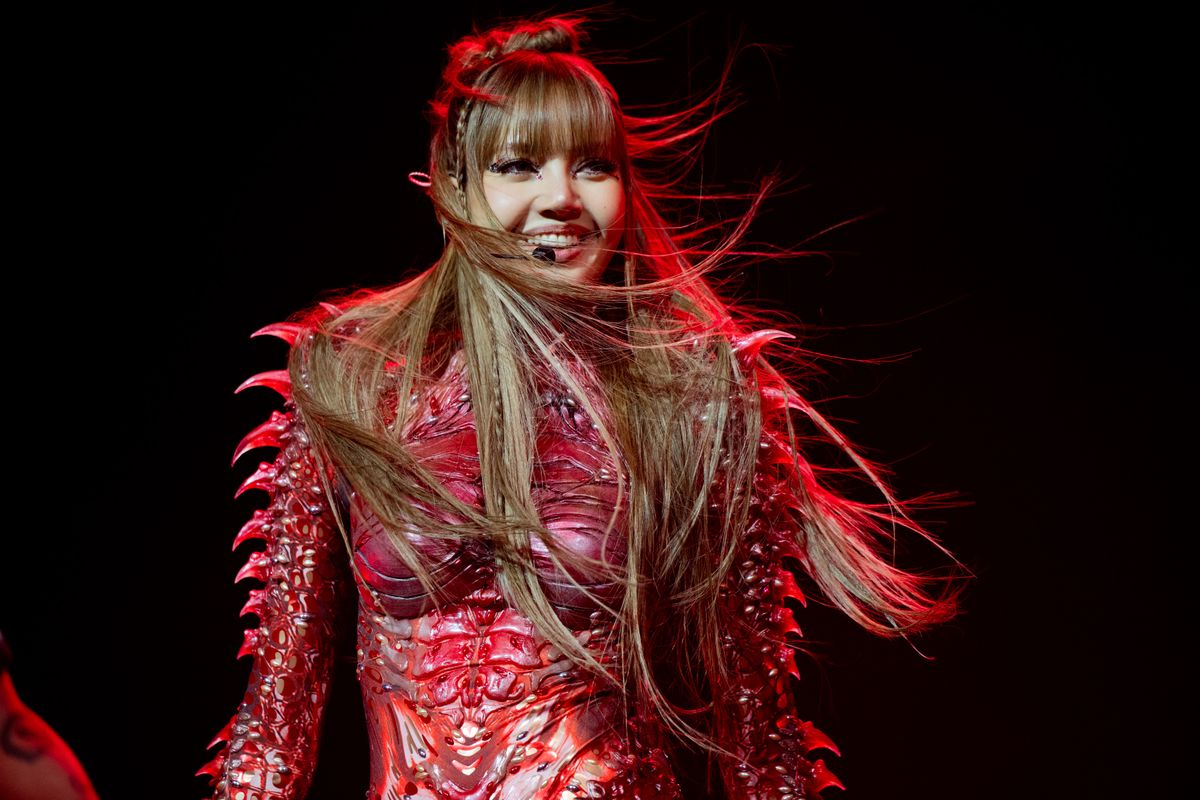 Blackpink - a leghíresebb K-pop bandák közül, ő pedig a frontember