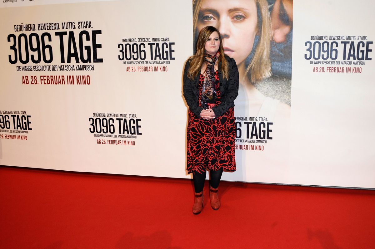 Natascha Kampusch fogsága történetéről 3096 nap címmel könyvet írt, amiből film is készült.