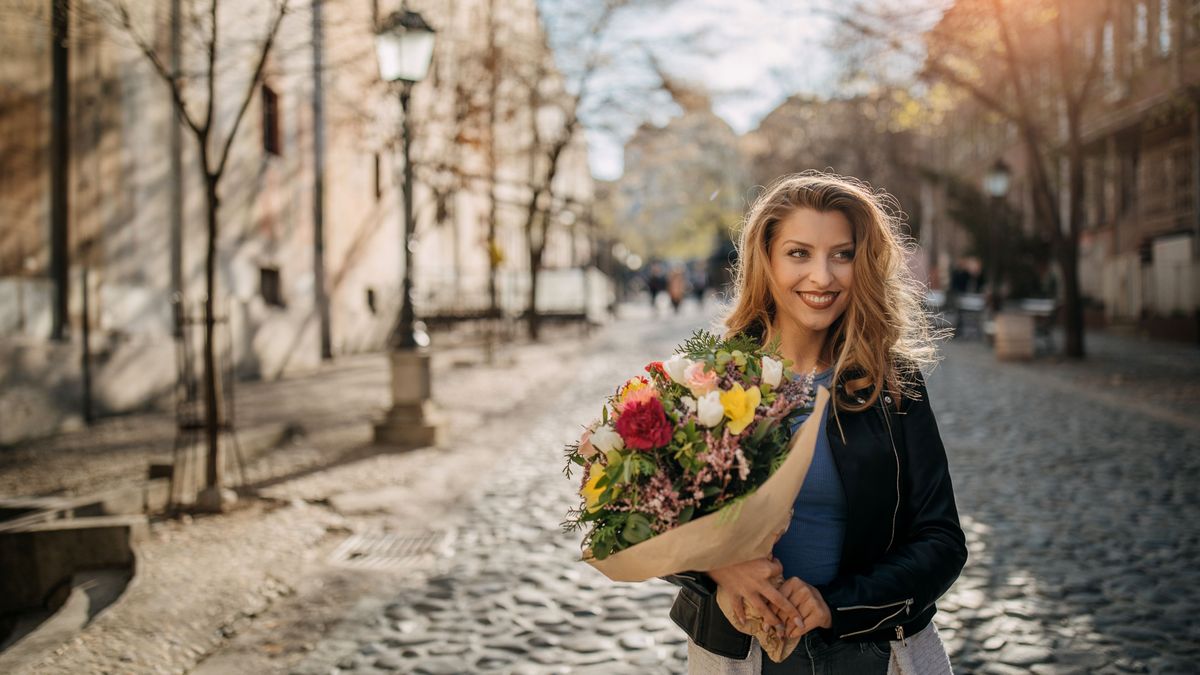 Napi horoszkóp 2026. március 12.: az Ikrek vezető lesz, a Szűz jeleket kap