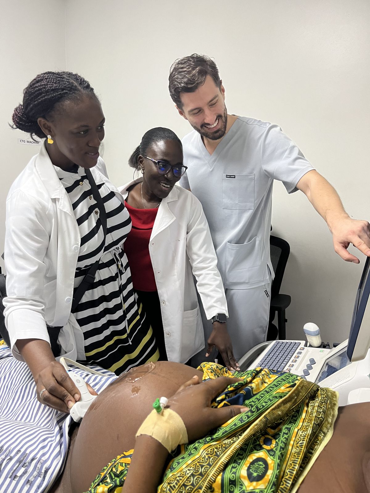 Dr. Baradács István a Nődokik nőgyógyásza