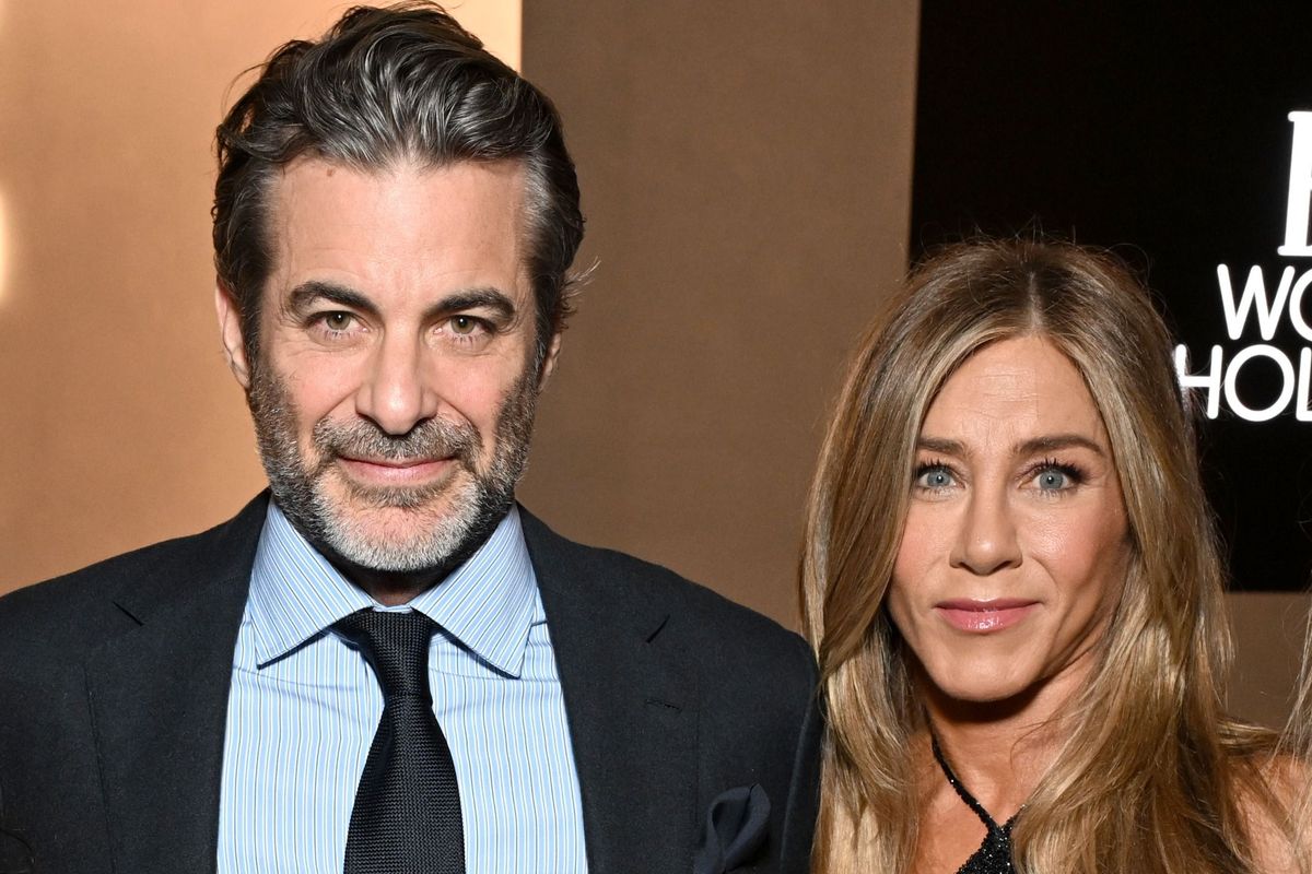Jennifer Aniston teljesen Jim Curtis hatása alá került.