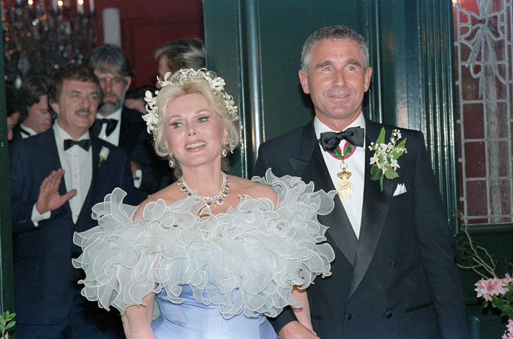 Gábor Zsazsa többször is volt házas, őt a szerelem sokszor eltalálta.