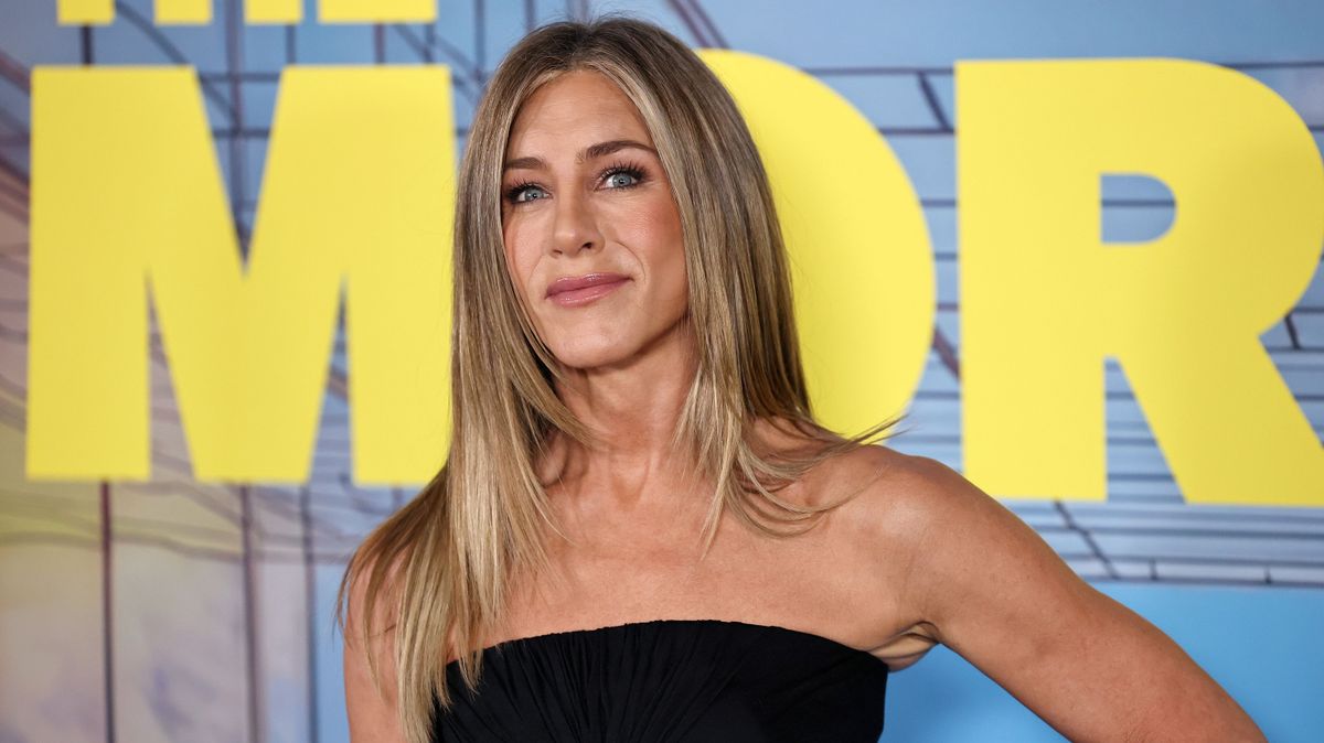 Úgy tűnik, Jennifer Aniston jobban szereti a mostani frizuráját, mint a régebbieket
