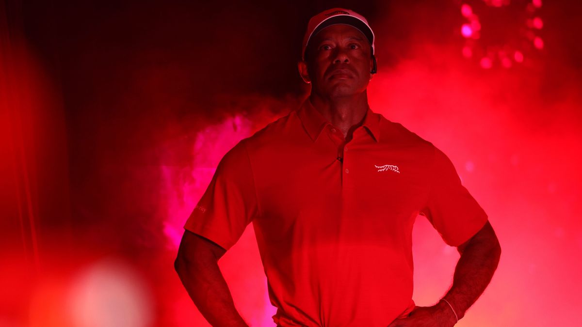 A bódult állapotú Tiger Woods autóbalesetet okozott a múlt héten