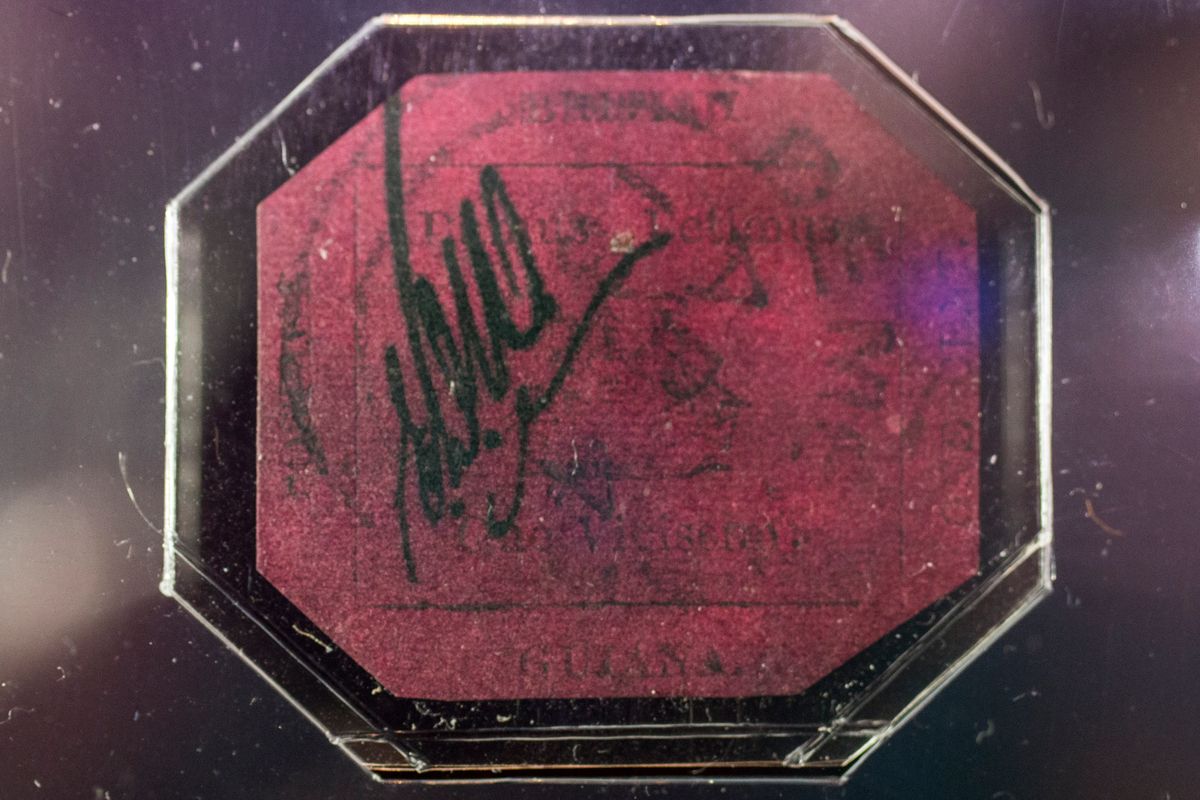 Történelmi ereklyék: Brit Guyana 1 centes bíborvörös bélyege