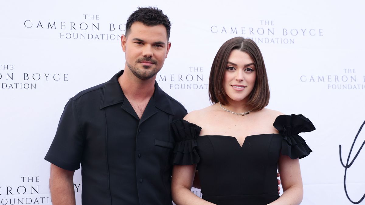 Taylor Lautner és felesége, Tay lső közös gyermeküket várják