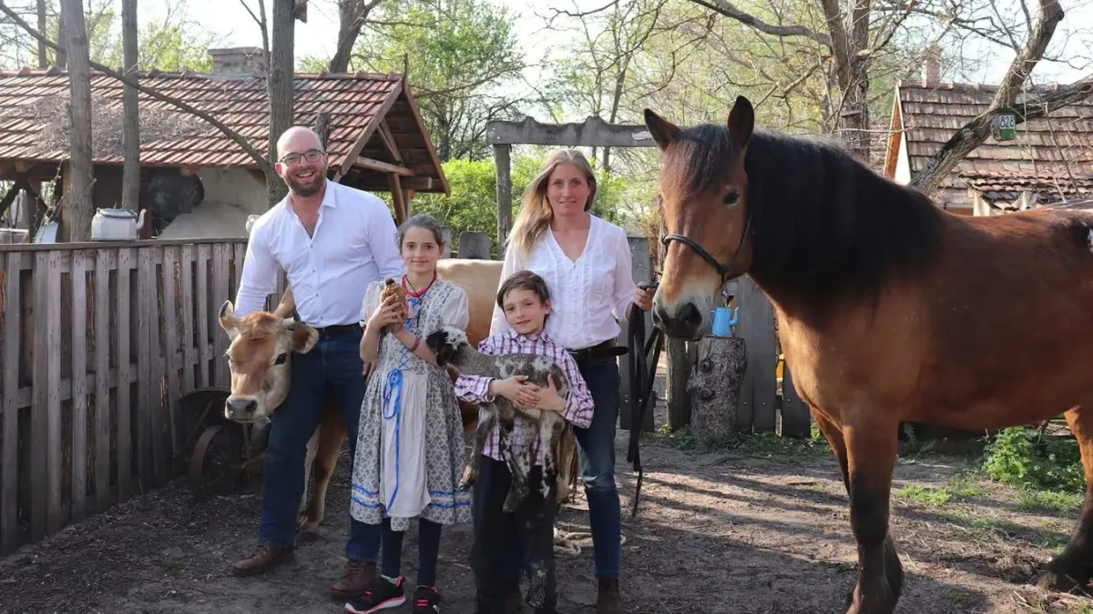 A mi történetünk: Sipos Mihály és családja önellátó gazdálkodók.