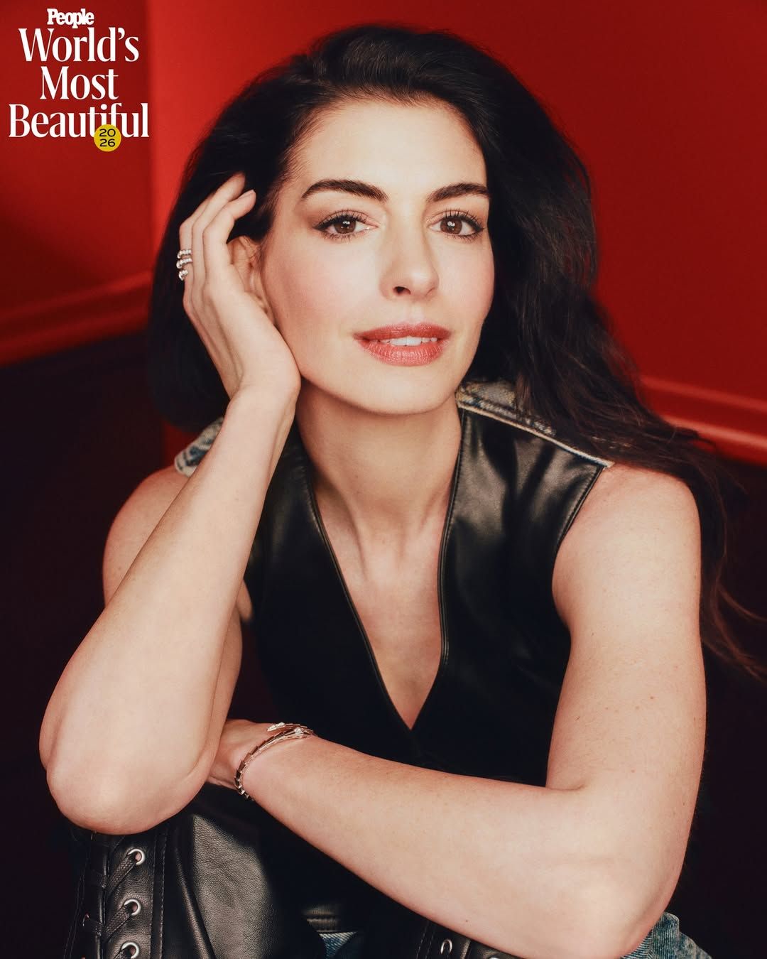 Anne Hathaway a világ legszebb embere a People magazin szerint