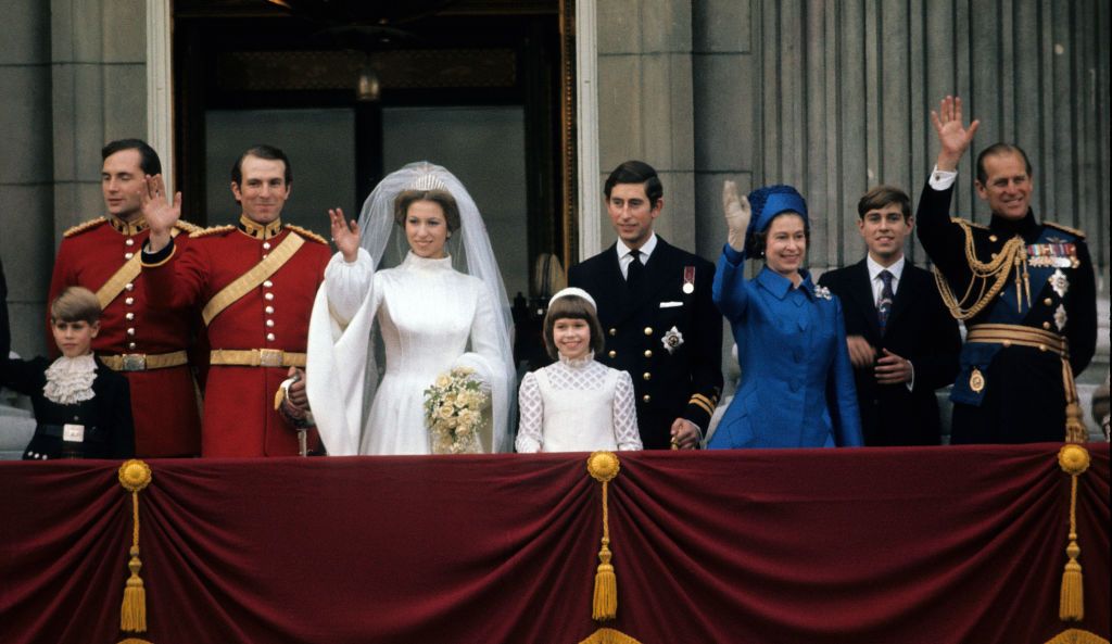 Anna hercegnő és Mark Phillips 1973-ban mondták ki egymásnak a boldogító igent, Erzsébet királynő-cikk.