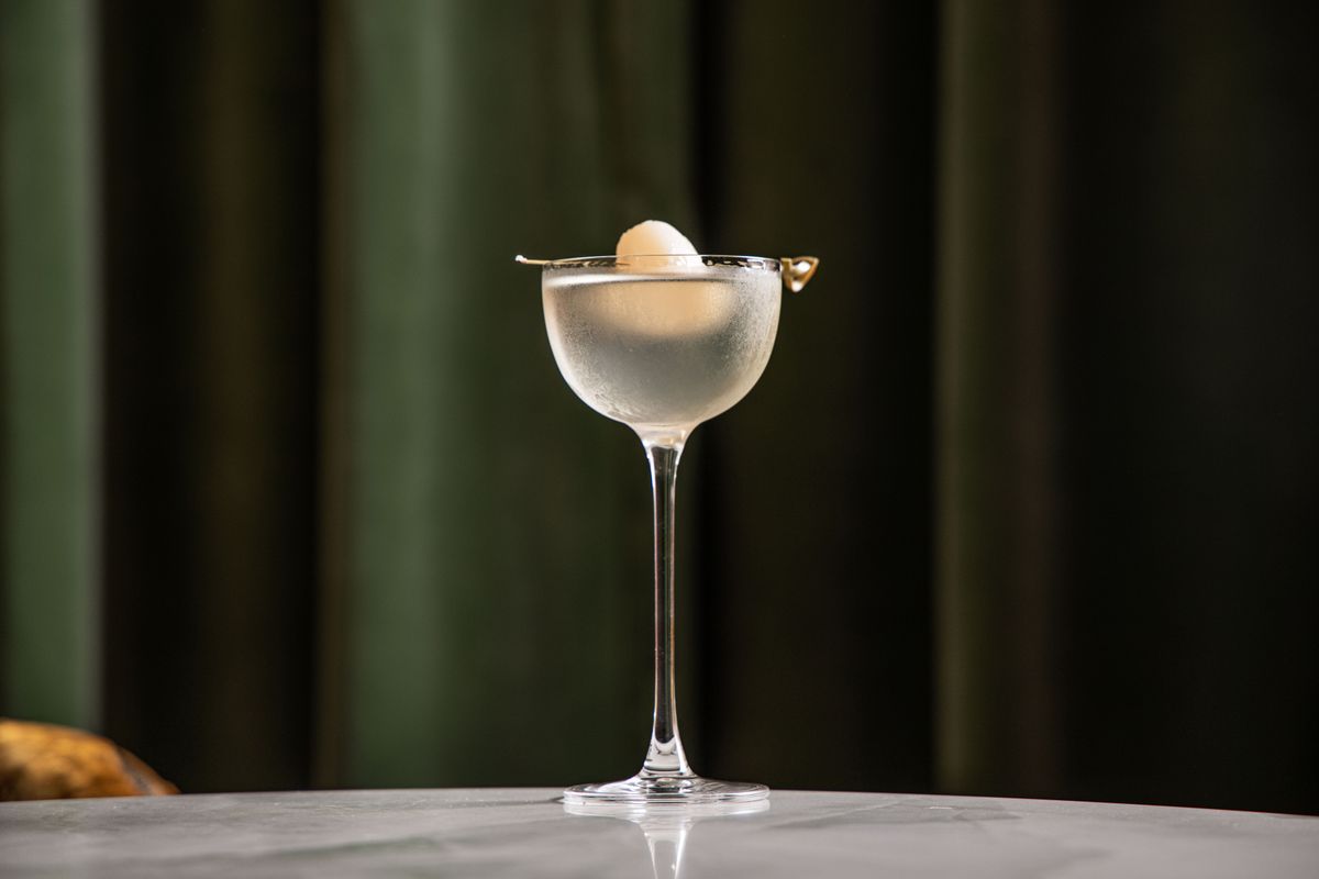 alkoholmentes licsimartini – koktélrecept