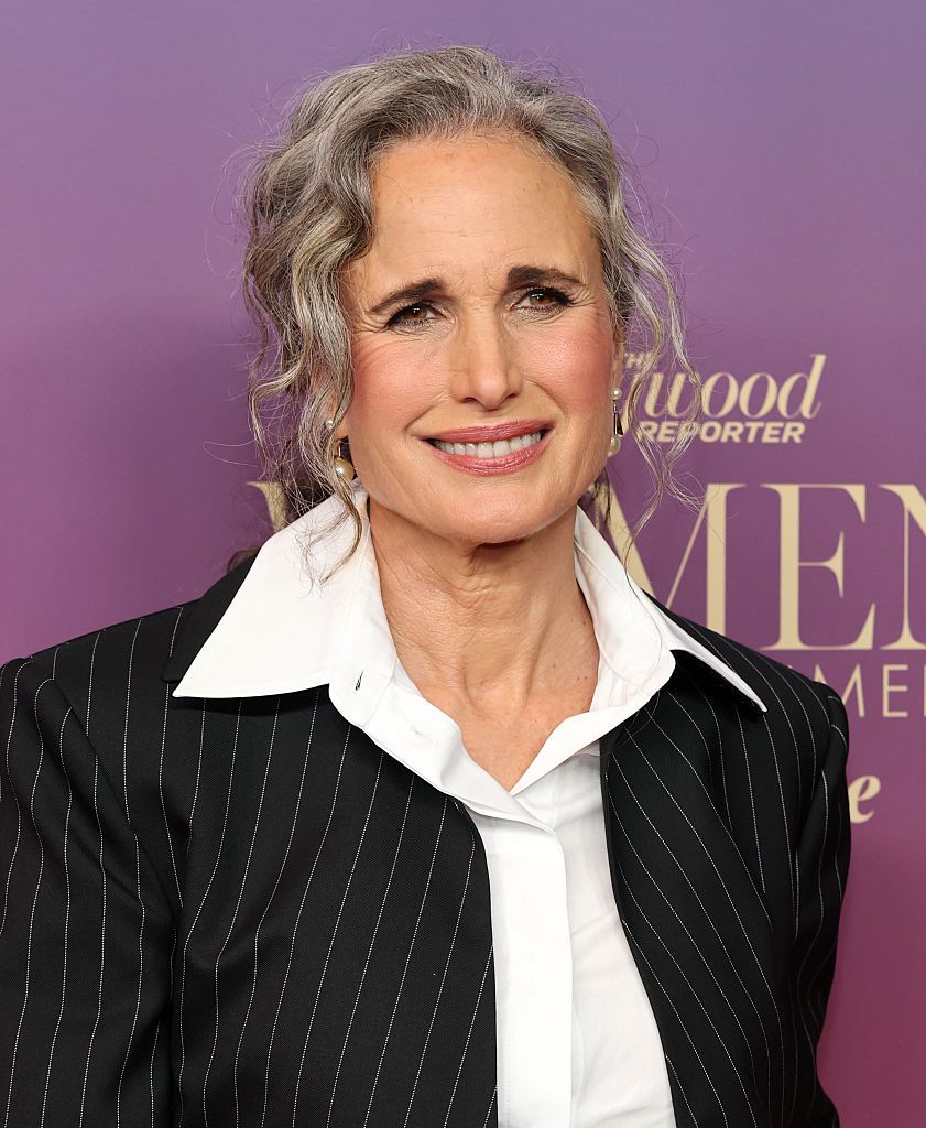 Az ősz haj különleges ápolást igényel.