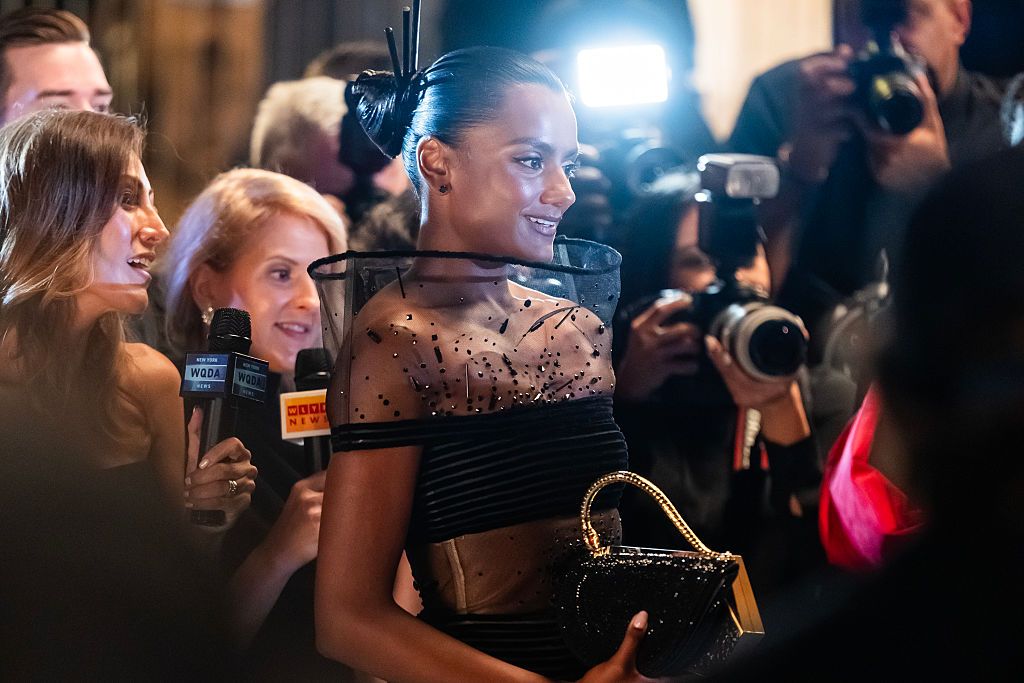 Simone Ashley Az ördög Pradát visel 2-ben